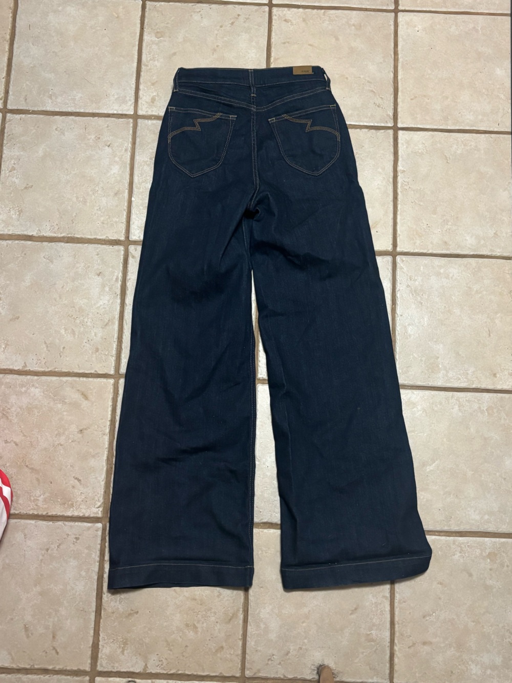 Ariat Ultra High Rise Wide Leg Jeans - Dark wash - Picture 4 of 5